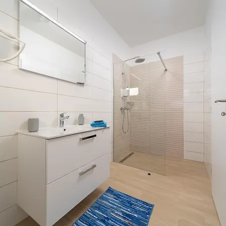 Luxury Balaton With Private Pool Apartment
