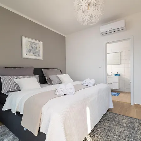 Apartment Luxury Balaton With Private Pool