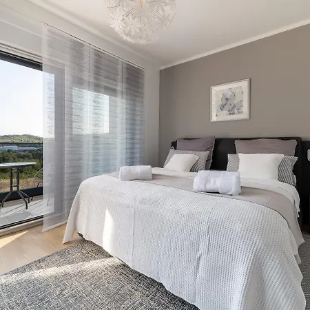 Luxury Balaton With Private Pool Apartment